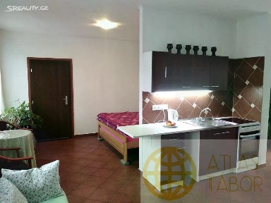 Pronájem bytu 2+kk 70 m²