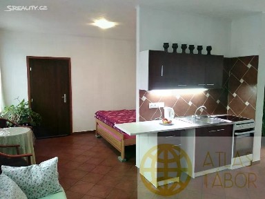 Pronájem bytu 2+kk 70 m²