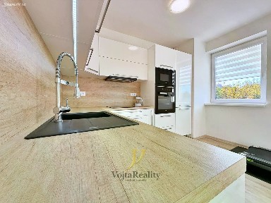 Pronájem bytu 2+kk 58 m²