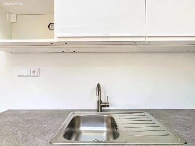 Pronájem bytu 1+1 37 m²
