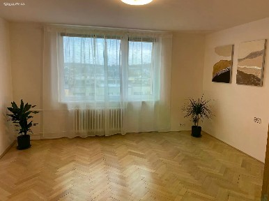 Pronájem bytu 1+1 40 m²