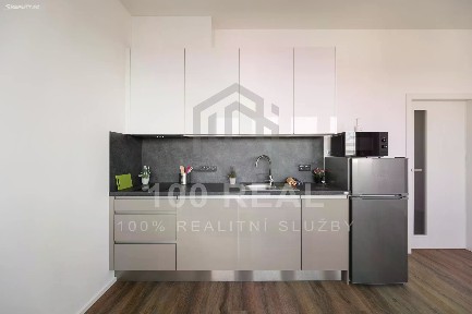 Pronájem bytu 1+kk 35 m²