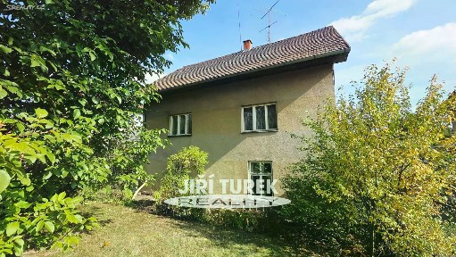 Prodej rodinného domu 220 m², pozemek 1186 m²