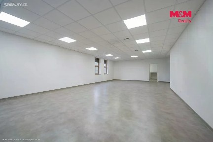 Pronájem obchodního prostoru 150 m²