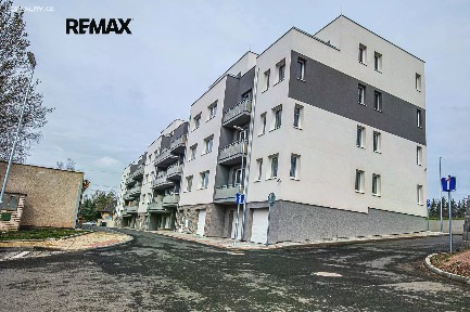 Pronájem bytu 1+kk 28 m²