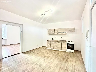 Pronájem bytu 2+kk 35 m²