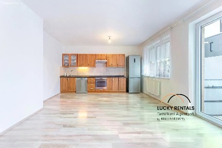 Pronájem bytu 3+kk 68 m²