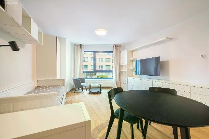 Pronájem bytu 1+kk 35 m²