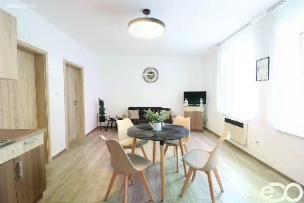 Pronájem bytu 2+kk 45 m²