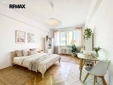 Pronájem bytu 1+kk 27 m²