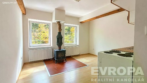Pronájem bytu 1+kk 28 m²
