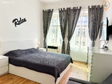 Pronájem bytu 1+1 34 m²