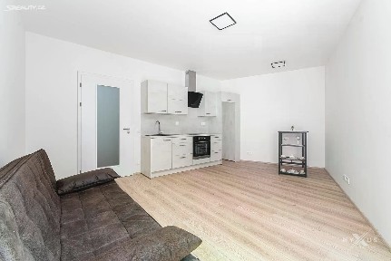 Pronájem bytu 1+kk 30 m²