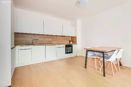 Pronájem bytu 4+kk 105 m²