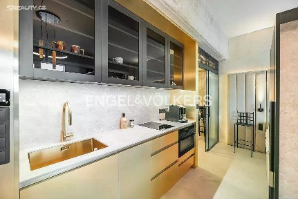 Pronájem bytu 1+kk 39 m²