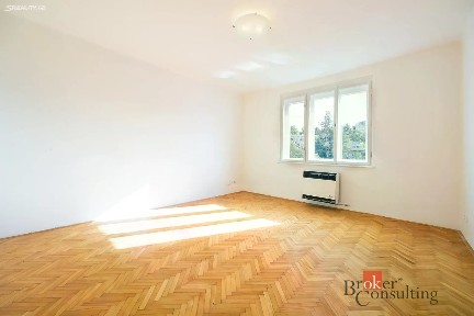 Levá, Praha - Podolí