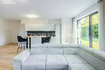 Pronájem bytu 5+kk 139 m²
