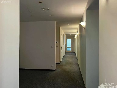 Pronájem kanceláře 56 m²