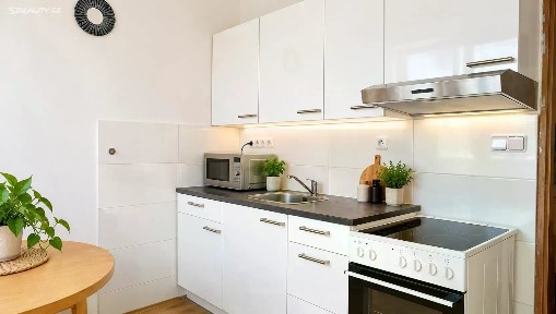Pronájem bytu 1+1 39 m²