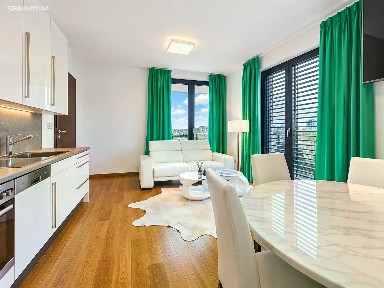 Pronájem bytu 3+kk 100 m²