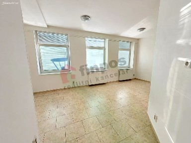Pronájem bytu 1+kk 28 m²