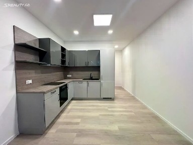Pronájem bytu 3+kk 80 m²
