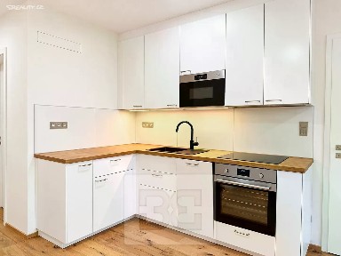 Pronájem bytu 2+kk 44 m²