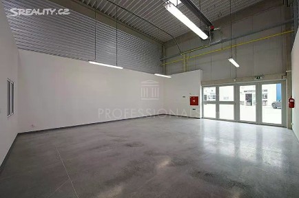Pronájem skladového prostoru 124 m²