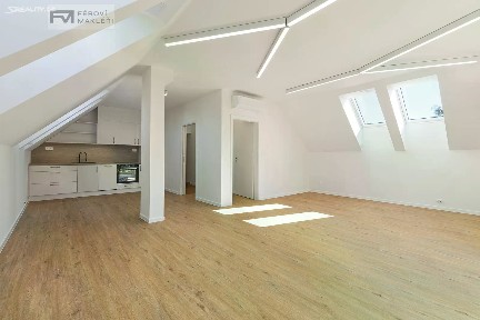 Pronájem bytu 2+kk 60 m²
