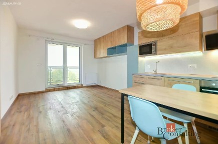 Pronájem bytu 1+kk 35 m²