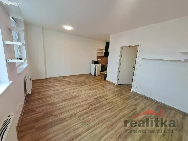 Pronájem bytu 1+kk 35 m²
