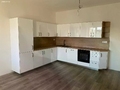 Pronájem bytu 3+kk 72 m²