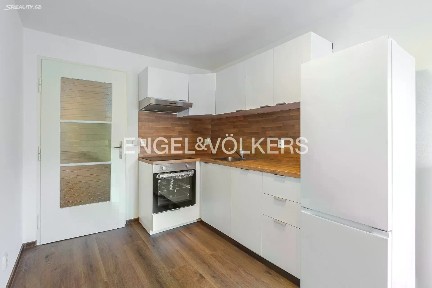 Pronájem bytu 2+kk 45 m²