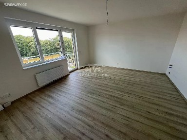 Pronájem bytu 1+kk 32 m²