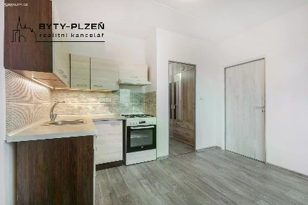 Pronájem bytu 1+1 39 m²