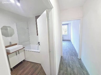 Prodej bytu 3+kk 68 m²