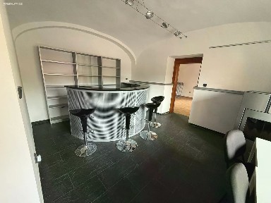 Pronájem obchodního prostoru 51 m²