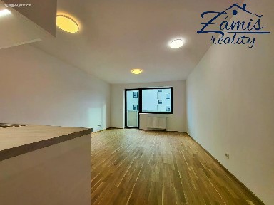 Pronájem bytu 1+kk 33 m²