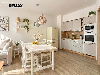 Pronájem bytu 2+kk 58 m²