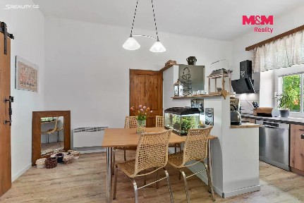 Pronájem bytu 4+kk 80 m²