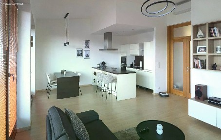 Pronájem bytu 3+kk 92 m²