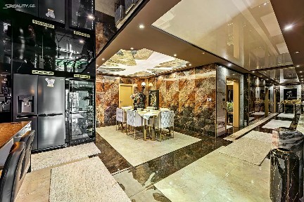Prodej rodinného domu 380 m², pozemek 1200 m²