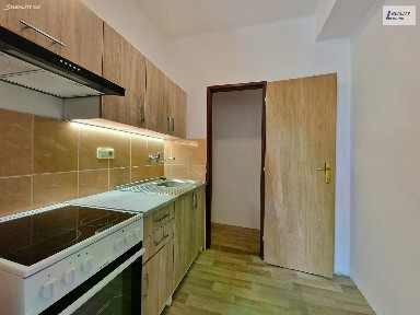 Pronájem bytu 1+kk 33 m²