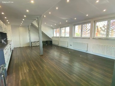 Pronájem bytu 2+kk 82 m²
