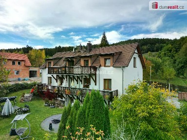 Pronájem bytu 3+kk 138 m²