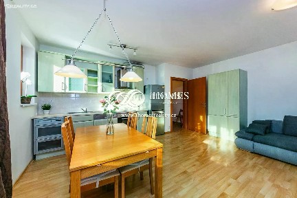 Prodej bytu 2+kk 60 m²