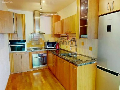 Pronájem bytu 3+kk 68 m²