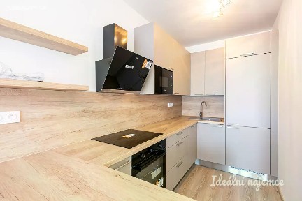 Pronájem bytu 2+kk 44 m²
