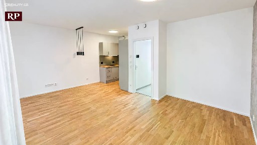 Pronájem bytu 1+kk 53 m²