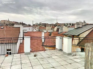 Pronájem bytu 2+kk 64 m²